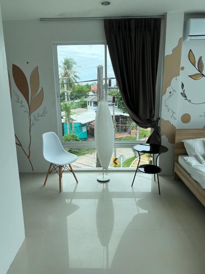 The Chu Cafe / Guesthouse Nai Harn Экстерьер фото